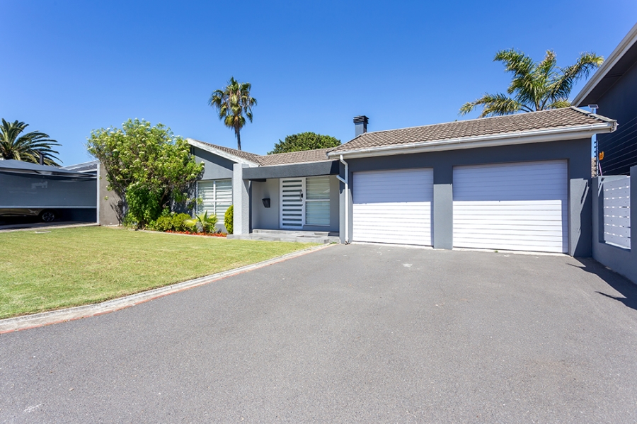 3 Bedroom Property for Sale in Plattekloof Glen Western Cape